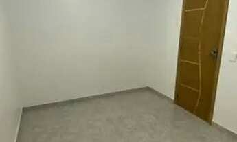 Imagem 4: Apartamento para alugue com 2 quartos, sala, cozinha e banheiro. Cond fechado