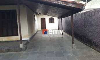 Imagem 2: Casa térrea a venda, residencial/comercial no melhor ponto do bairro Braga, há 400 m da Pr