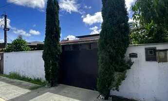 Imagem 3: Casa de condomínio duplex para venda tem 190 metros quadrados com 5 quartos