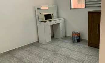 Imagem 2: Quarto e cozinha para locação no bairro Jardim dos Prados 5 min do Shopping Interlagos - S