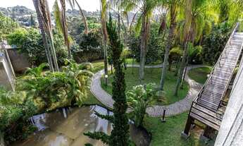 Imagem 4: CONDOMÍNIO FECHADO ALTO PADRÃO - 500m², 3 SUÍTES, 6 VAGAS, PISCINA, CHURRASQUEIRA - BOSQUE