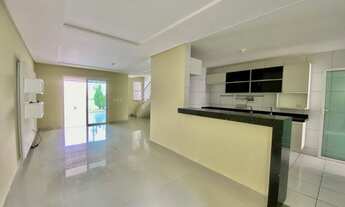 Imagem 6: Casa para venda tem 142 metros quadrados com 4 quartos em Jardim das Oliveiras - Fortaleza