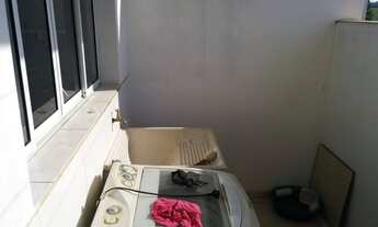 Imagem 2: Casa para venda tem 66 m² com 2 quartos , garagem