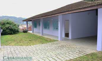 Imagem 3: Casa no bairro Velha, 3 dormitórios sendo 1 suíte, sala, cozinha, bwc social, área de serv