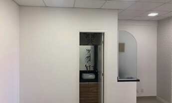 Imagem 3: Sala/Conjunto para aluguel possui 42 metros quadrados com 1 quarto em Vila Mathias - Santo