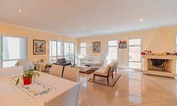 Imagem 4: Casa de condomínio para venda possui 370 metros quadrados com 4 quartos