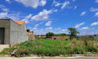Imagem 4: Lote para venda possui 270 metros quadrados em Residencial Portal do Oriente - Goiânia - G