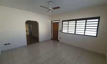 Imagem: Casa para aluguel, 2 quartos, 1 suíte