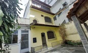 Imagem: Triplex com terraço e vaga de garagem no