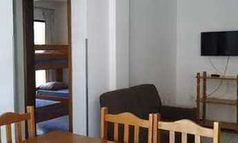 Imagem 4: Casa para aluguel e venda possui 92 metros quadrados com 2 quartos em Itaigara - Salvador