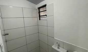 Imagem 2: Aluga-se casa de fundo