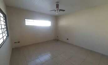 Imagem 2: Casa para aluguel, 2 quartos, 1 suíte, 1 vaga, Centro - Taquaritinga/SP