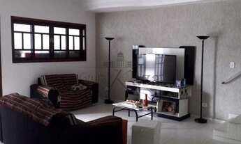 Imagem 4: Casa - Jacareí - Jardim Santa Maria - 300m² - 3 Dormitórios - 1 Suíte c/ Closet