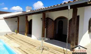 Imagem: Espaçosa casa térrea no Saguaçu próxima