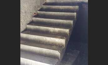 Imagem 3: Prédio com 4 apartamento e 2 lojas