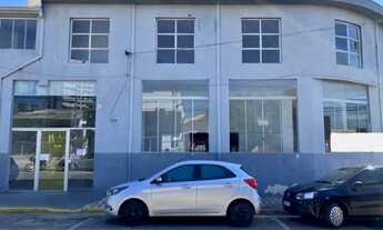 Imagem 2: Predio comercial com 340m² de área construída com 13 salas