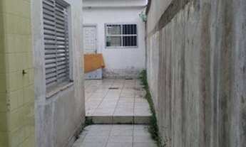 Imagem 6: Casa antiga localizada na Rua Xixova, ótimo ponto comercial no Canto do Forte. Terreno de