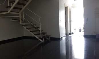 Imagem 2: Casa de condomínio fechado 03/ dorms. Na rua do shopping