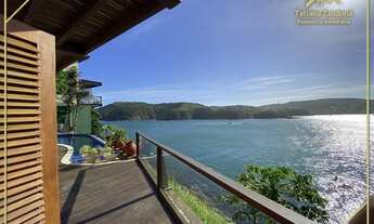 Imagem: Mansão com acesso à praia na Ferradura