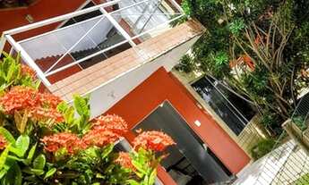 Imagem 3: Casa de condomínio para venda possui 100 metros quadrados com 4 quartos