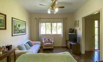 Imagem 2: Casa com 4 dormitórios, no bairro Nossa Senhora das Graças em Canoas/RS