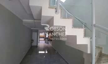 Imagem 2: Sobrado a venda no Jardim Prudência com 3 quartos, sendo 1 suíte, 2 vagas, quintal com chu