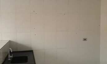 Imagem 3: Aluga-se sobrado com 2 dormitorios, uma vaga para carro ao Lado da Escola do Futuro e Gin