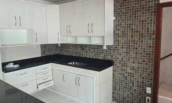 Imagem 3: Casa com 3 quartos, sendo uma suíte, garagem com portão eletrônico para 3 carros, muito e