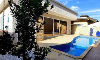 Imagem 2: Casa de condomínio térrea para venda com 180 metros quadrados com 3 quartos