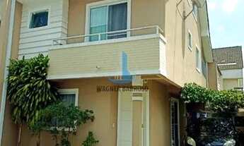 Imagem 4: Sobrado com ático e 3 dormitórios, sendo um suíte, no bairro Novo Mundo