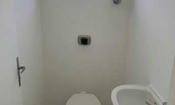 Imagem 6: Sala comercial com 32m², reformada, no centro da cidade, localizada no Edifício Centro Emp