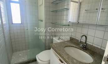 Imagem 4: Apartamento com varanda e quartos com vista mar