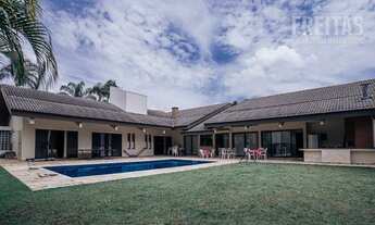 Imagem: BELA CASA A VENDA - SEMI-TERREA - ALPHAVILLE