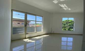 Imagem 3: Predio comercial com 340m² de área construída com 13 salas