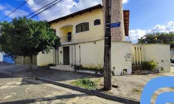 Imagem 2: Um excelente sobrado com ótima localização no Jardim América com 03 quartos suítes com 277