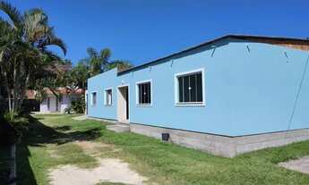 Imagem 2: Terreno com 750 m2 com 1 casa de 2 dormitórios sendo 1 suíe e + dois aptos de 2 dormit