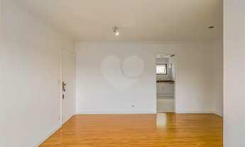 Imagem 6: Alto de Pinheiros Reformado Frente Colégio Santa Cruz