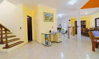 Imagem 2: Linda casa no condomínio fechado Champs Prives com toda infraestrutura campo de Golf a 8,5