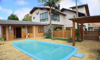 Imagem: Casa com 3 Dormitorio(s) localizado(a) no