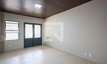 Imagem 2: Casa para Aluguel - Centro, 2 Quartos, 105 m2