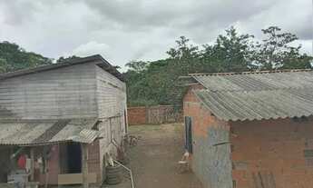 Imagem 1: Terreno no km9 entre as linhas D e E