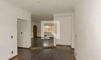 Imagem 7: Casa à Venda - Jardim Interlagos, 4 Quartos, 180 m2