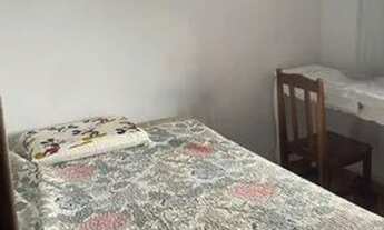 Imagem: Alugo quarto