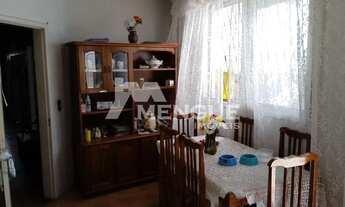 Imagem 3: Casa com 4 dormitórios, 205m² privativos, no bairro Passo da Areia em Porto Alegre por R