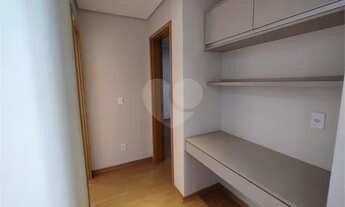 Imagem 6: Apartamento de 2 quartos e sacada gourmet para alugar no centro!