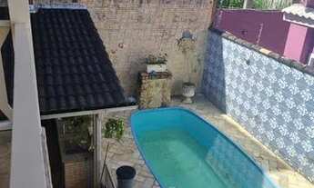 Imagem 5: Casa de condomínio para venda possui 220 metros quadrados com 3 quartos