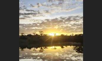 Imagem 5: Lindo rancho as margens do lago Corumba VI