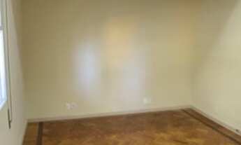 Imagem 7: Venda - Charmoso apto no Leblon (quadra da praia). 2 qtos (1 suite). Garagem. Dep completa