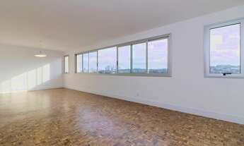 Imagem 4: JARDIM EUROPA / PRÓX. CLUBE PINHEIROS e HEBRAICA - 126m², 3 SUÍTES, 1 VAGA - TOTALMENTE RE