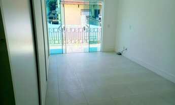 Imagem 6: Casa na Taquara com 03 suítes e piscina moderna na Estrada do Rio Grande